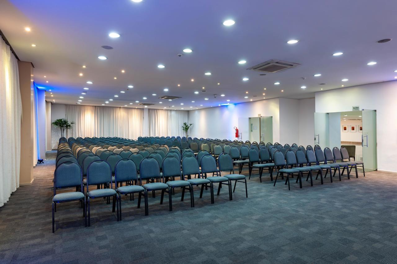 אפרטהוטל Bluee Tree Premium מנאוס מראה חיצוני תמונה